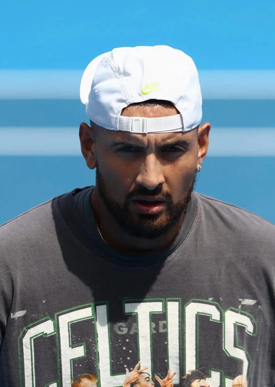 英国网球队逆转世界网球队，克耶高斯爆发神勇